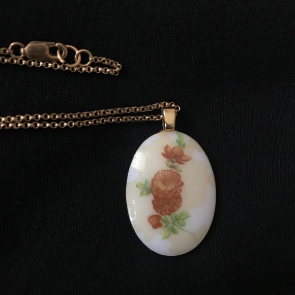 Vintage pendants with 14k Gold-filled findings - Picture 2 of 4